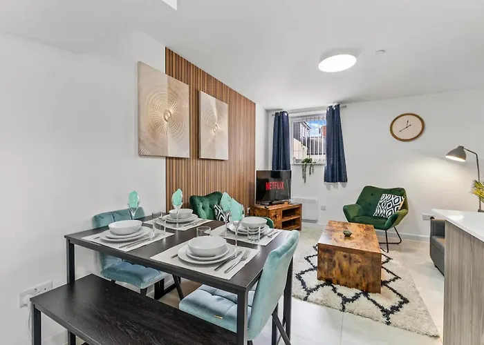 A Stylish Luxury 2 Bedroom Duplex Apartment