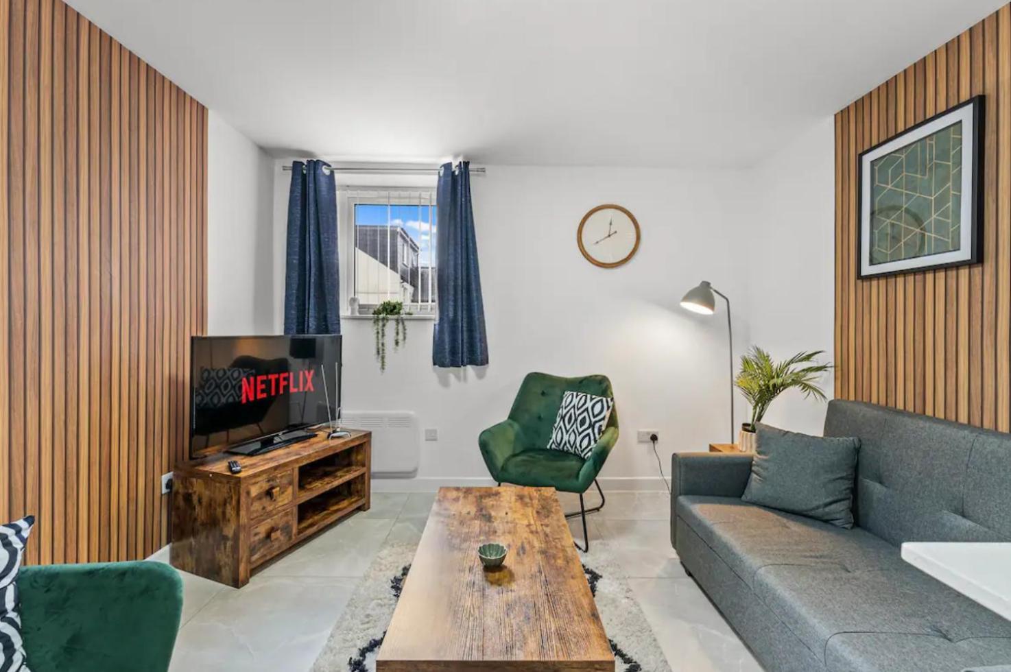 A Stylish Luxury 2 Bedroom Duplex Cardiff